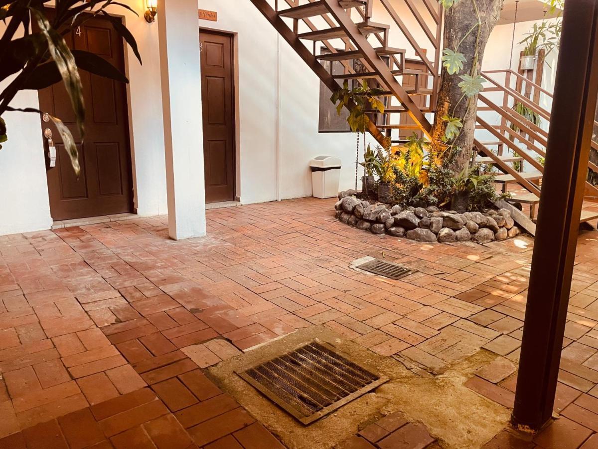 Casa Hotel Santa Lucia Suchitoto Exterior photo